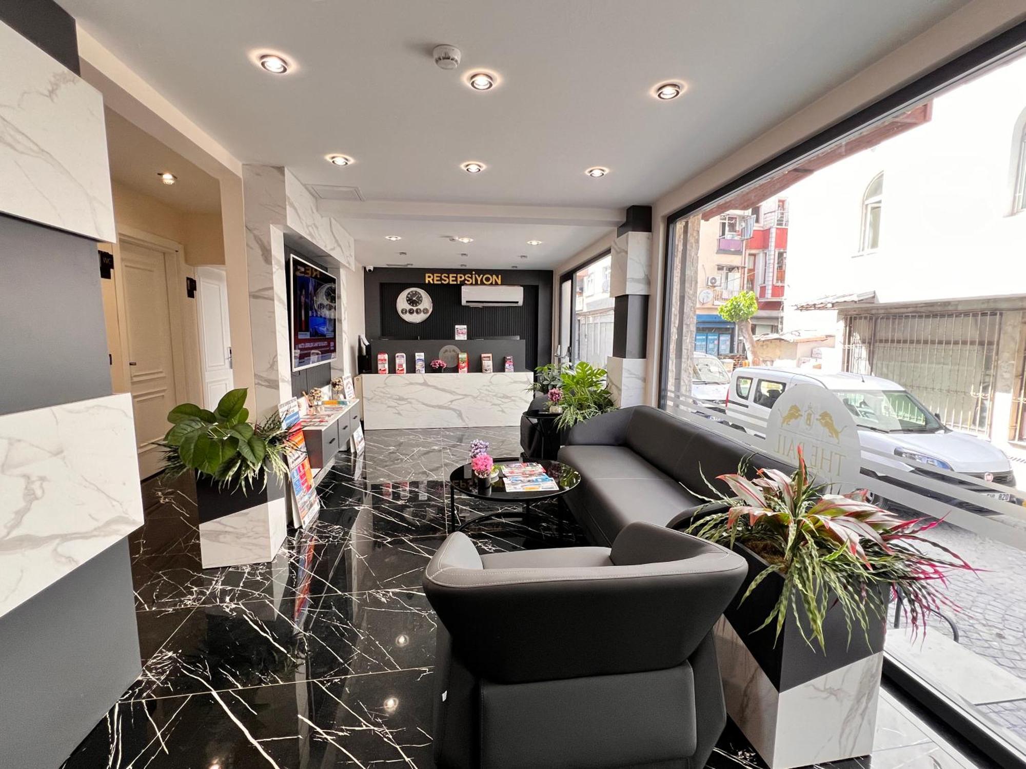 The Bail Hotel — Photos 1